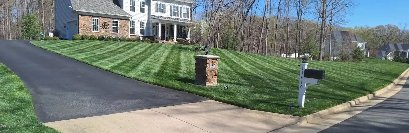 house with fresh cut lawn